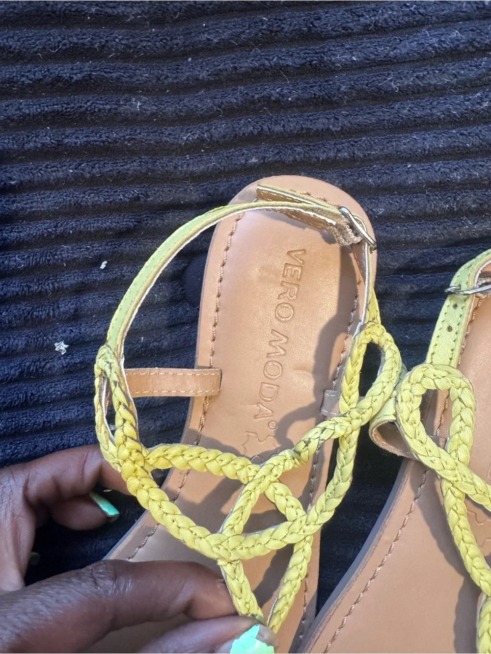 Vero Moda Neon Yellow Braided T-Strap Sandals size 8.5